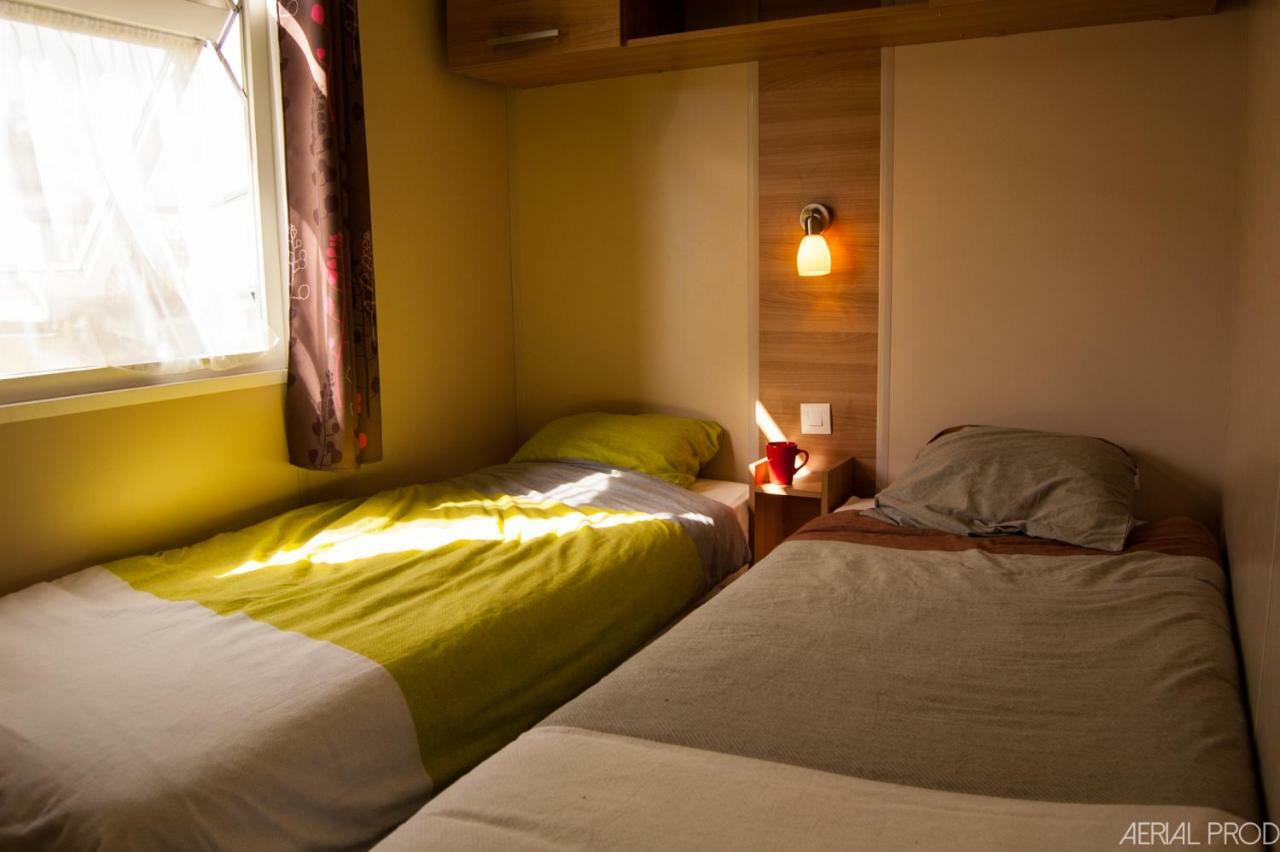 Camping La Haie Penee **** Saint-Quentin-en-Tourmont Eksteriør billede