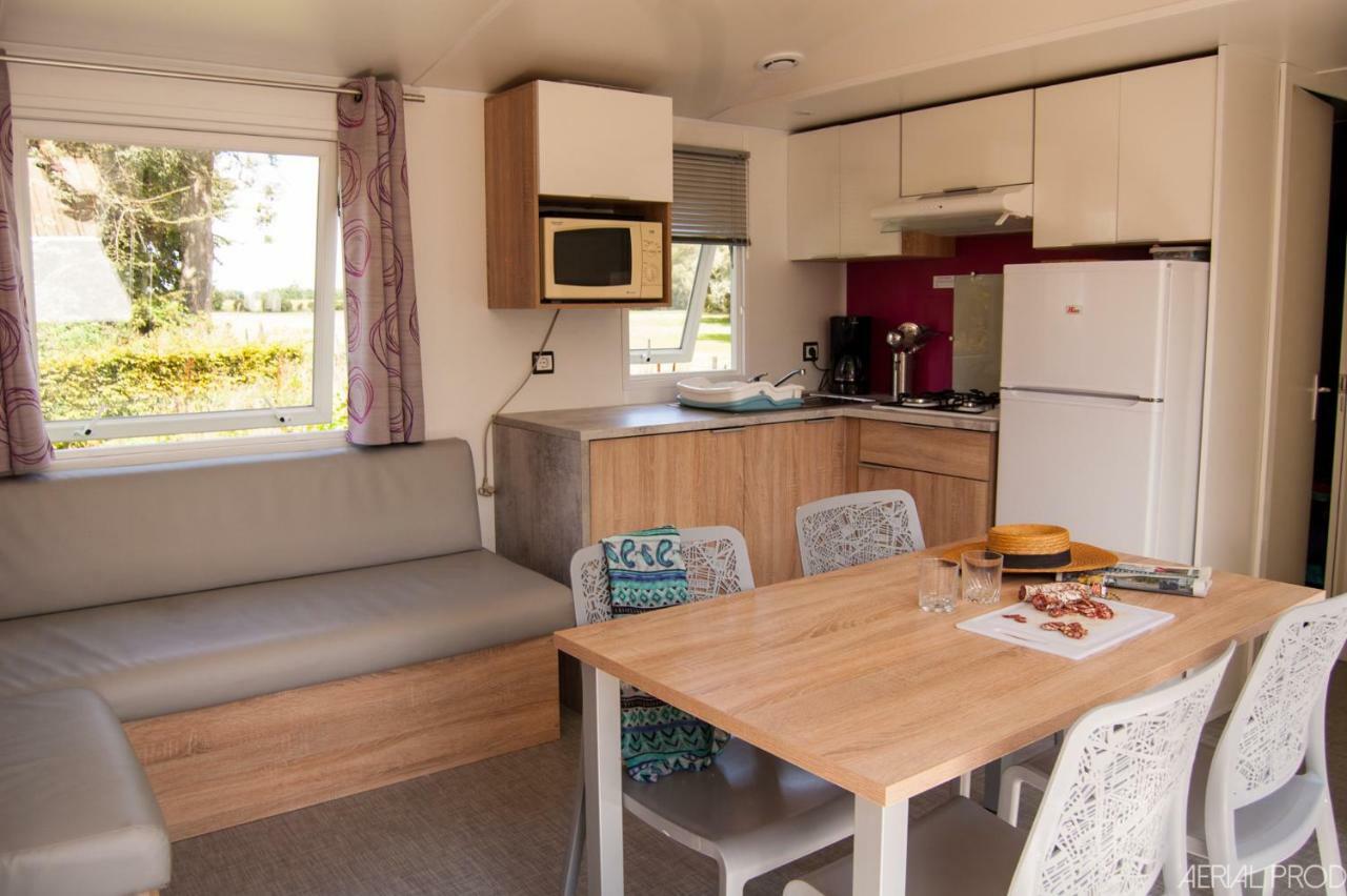 Camping La Haie Penee **** Saint-Quentin-en-Tourmont Eksteriør billede